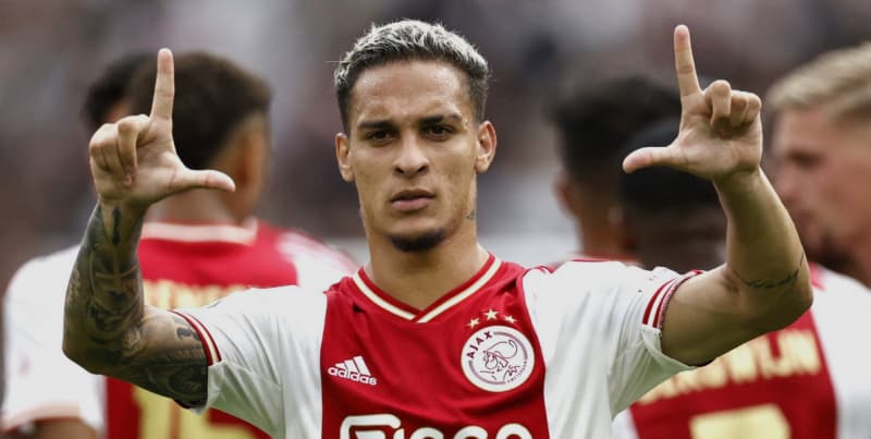 Antony seals €100m deal with Manchester United