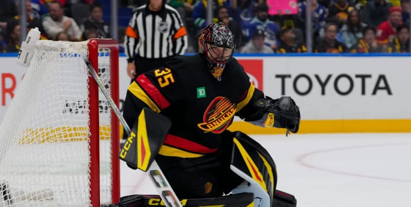 Canucks’ Opener: Demko Shines, Chytil Impresses