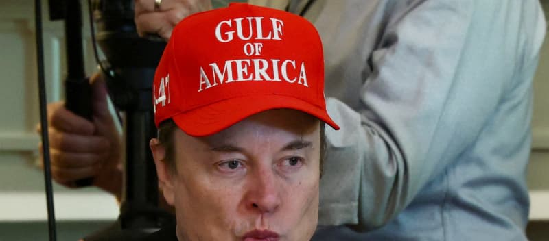 Elon Musk Criticizes NASA Chief's Ability