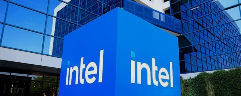 US government to acquire 10% of chipmaker Intel.