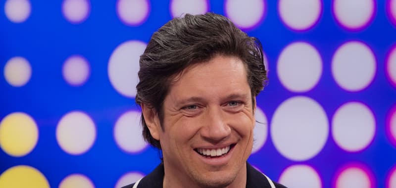 Vernon Kay Called 'Lanky B*****d' by Liam Gallagher