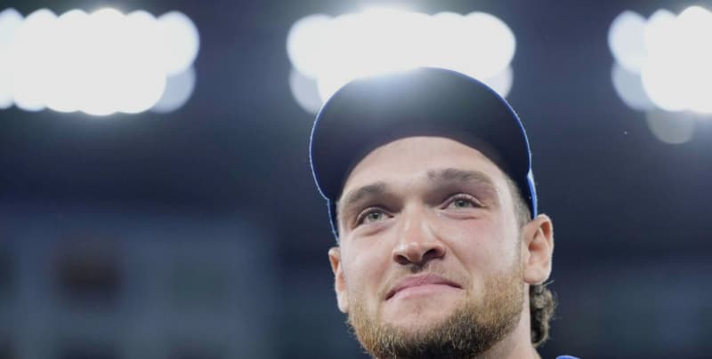 Blue Jays Player Speaks Out Against Family Criticism