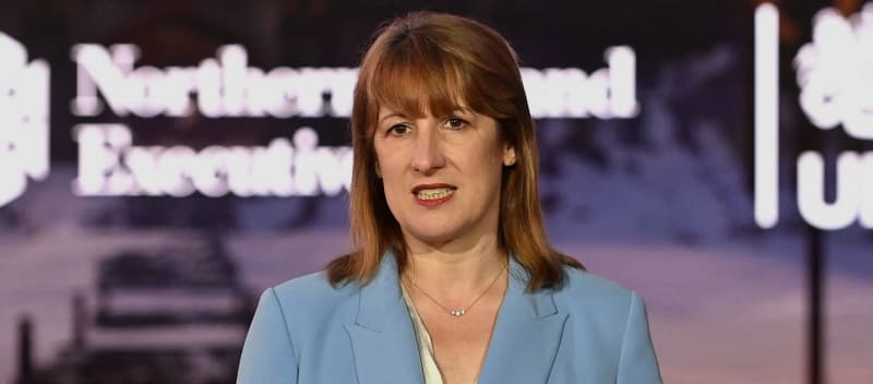 Keir Starmer Rejects Inquiry on Reeves' Rental Apology