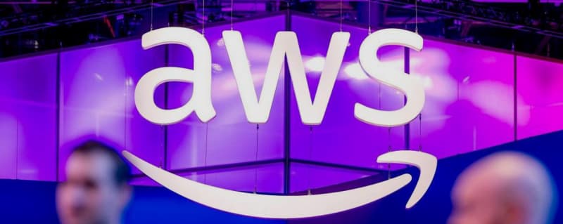 Outage hits Snapchat, Roblox, and Lloyds Bank via Amazon Web Services