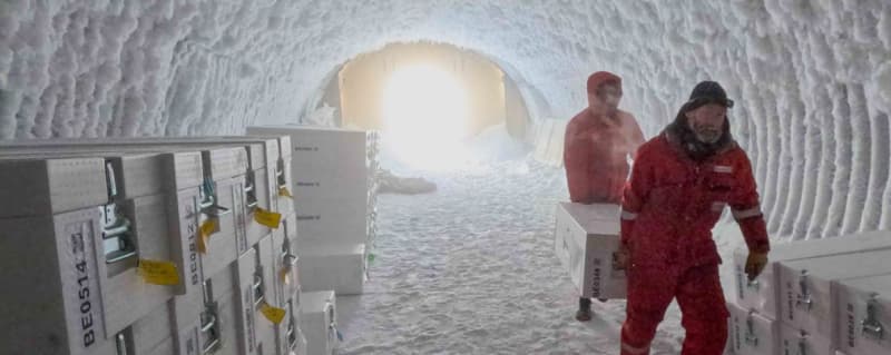 Scientists to Melt Ancient 1.5m-Year-Old Ice for Clues